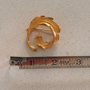 Monet Gold Swirl Brooch